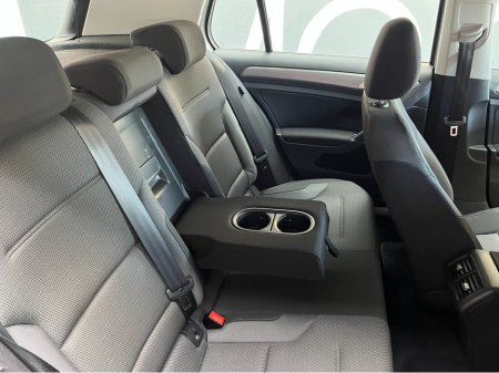 2016 Volkswagen Golf - thumbnail 12