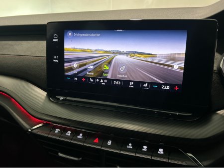 2023 Skoda Octavia - thumbnail 14