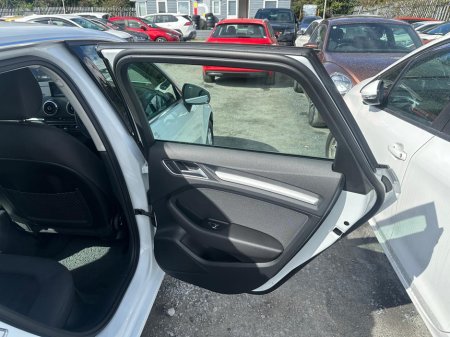 2015 Audi A3 - thumbnail 11