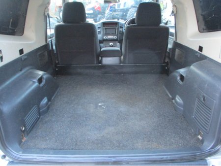 2014 Mitsubishi Pajero 3.2 DID SWB COMM 4WORK SG2 197BHP €20,995 thumbnail