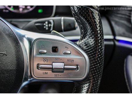 2020 Mercedes-Benz E Class E 300 de Plug-in Hybrid AMG Line €30,750 thumbnail