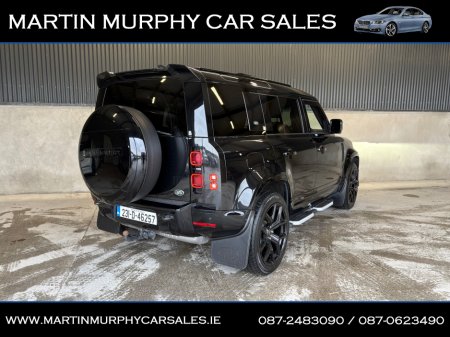 2023 Land Rover Defender 110 3.0 D250 X-DYNAMIC 7 SEATS €89,950 thumbnail