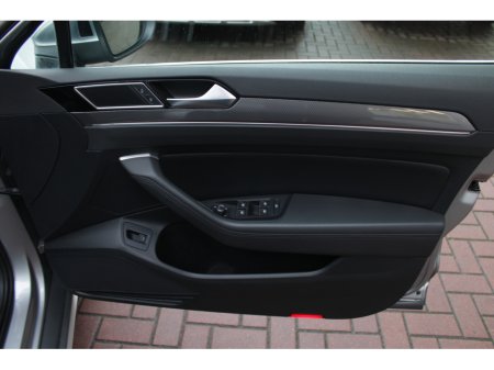 2020 Volkswagen Passat 2.0TDI 150BHP ALLTRACK EDITION 5DR ESTATE AUTOMATIC // STUNNING CAR WITH ONLY 70, 000 KMS // BUY WITH CONFIDENCE AA AND SIMI APPROVED DEALER 2025 // FINANCE ARRANGED // ALL TRADE INS WELCOME // €29,950 thumbnail