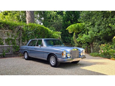 1969 Mercedes-Benz 300  €40,000