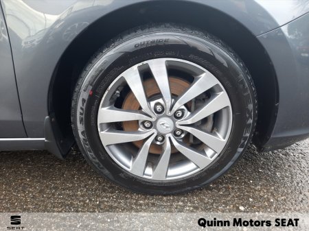 2019 Hyundai i30 I 30 DELUXE 5DR €13,800 thumbnail