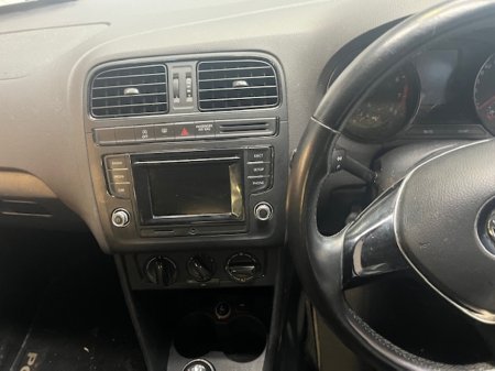 2015 Volkswagen Polo - thumbnail 6