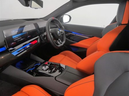 2025 BMW M5 Touring €139,900 thumbnail