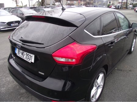 2018 Ford Focus - thumbnail 10