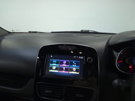 2017 Renault Clio  €10,950 thumbnail