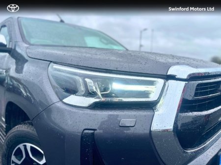 2021 Toyota Hilux - thumbnail 6