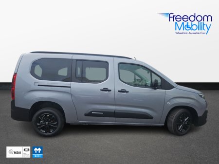 2026 Citroen Berlingo Multispace Automatic Wheelchair Access Taxi Spec €57,000