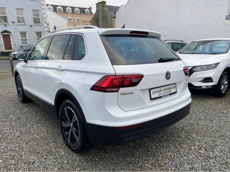 2017 Volkswagen Tiguan 2.0 TDi SE €17,995 thumbnail