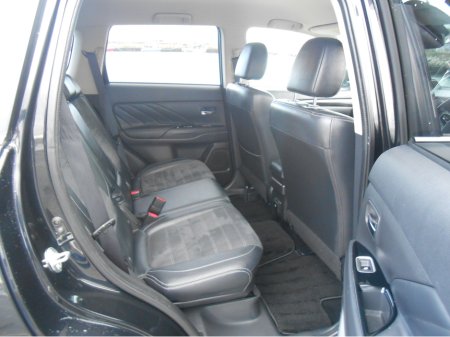 2017 Mitsubishi Outlander PHEV Intense €18,995 thumbnail