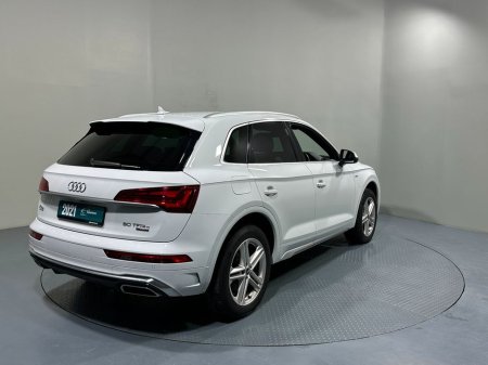 2021 Audi Q5 TFSi E S Line Quattro €39,900 thumbnail