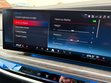 2025 BMW 7 Series M760e xDrive M Sport Pro [Ultimate Pack] €134,995 thumbnail