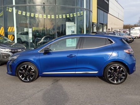 2025 Renault Clio TCe 90 DFull Techno €24,650 thumbnail