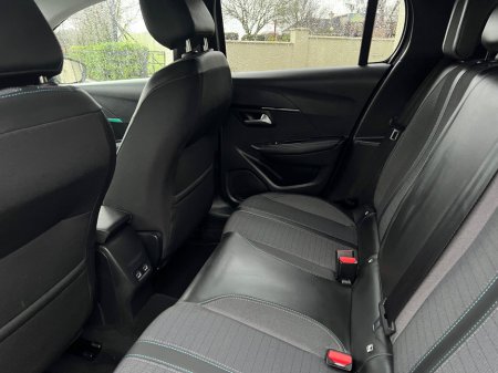 2022 Peugeot 208 1.2 Puretech 100bhp Allure Pack €17,950 thumbnail