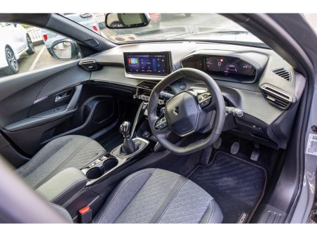 2025 Peugeot 2008 2025 Peugeot 2008 1.2 Puretech 100bhp Allure thumbnail