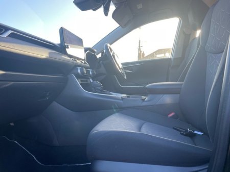 2023 Toyota Rav4 RAV4 HYBRID LUNA €41,500 thumbnail