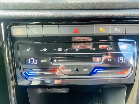 2022 Volkswagen T-Roc - thumbnail 18