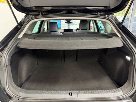 2023 Cupra Formentor E-hybrid 204HP DSG 5DR Auto €30,950 thumbnail