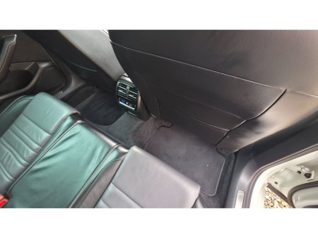 2016 Volkswagen Passat - thumbnail 24