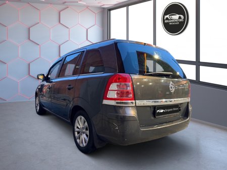 2013 Vauxhall Zafira  €4,450