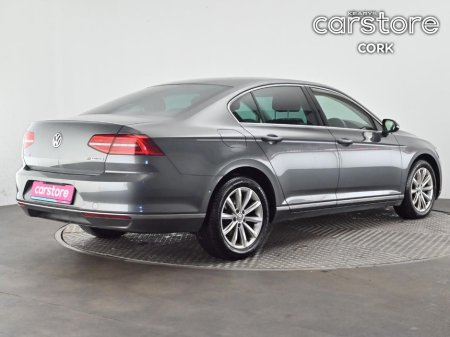 2016 Volkswagen Passat - thumbnail 5
