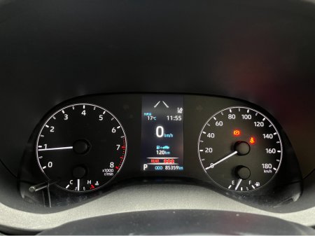 2021 Toyota Yaris - thumbnail 17