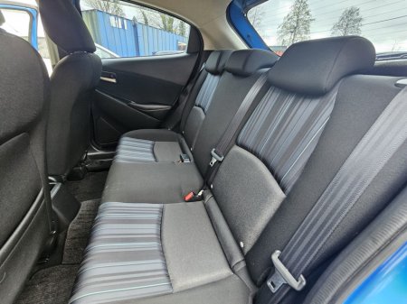 2016 Mazda Demio - thumbnail 9