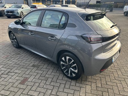 2024 Peugeot 208  €19,950 thumbnail
