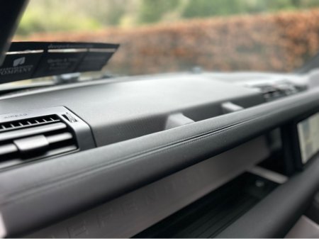 2023 Land Rover Defender 3.0D 110 SE 3 Seat Commercial €50,365 thumbnail