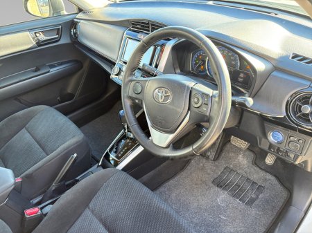 2018 Toyota Corolla - thumbnail 15