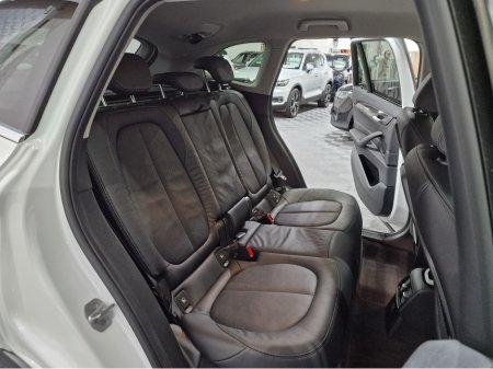 2022 BMW X1 - thumbnail 11