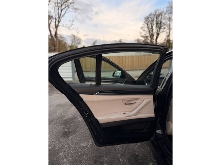 2014 BMW 5 Series - thumbnail 36