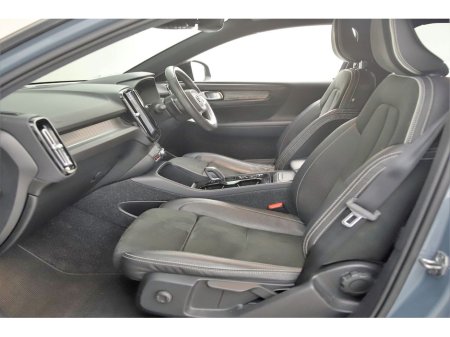 2019 Volvo XC40 2.0 T4 R-DESIGN PRO *LEATHER*BI-TONE ROOF* thumbnail