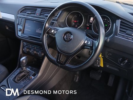 2017 Volkswagen Tiguan - thumbnail 14