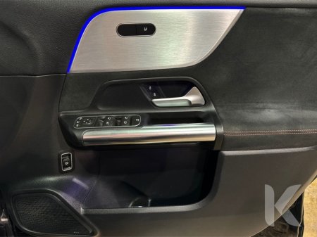 2022 Mercedes-Benz EQA EQA 250 AMG LINE - HEATED SEATS - REVERSE CAMERA - AMBIENT LIGHTING - ELECTRIC TAILGATE €28,950 thumbnail