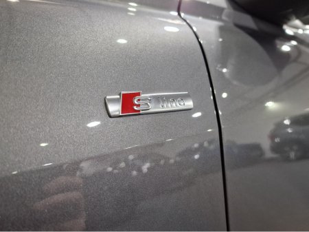 2024 Audi Q4 e-tron 45 S LINE (TECH PACK / 82KWH BATTERY) 282BHP AUTOMATIC **ONE OWNER / APPLE CARPLAY / ADAPTIVE CRUISE CONTROL / FULL LEATHER / SONOS PREMIUM SOUND / SAT NAV / REVERSE CAMERA / WIRELESS PHONE CHARGING** €43,900 thumbnail