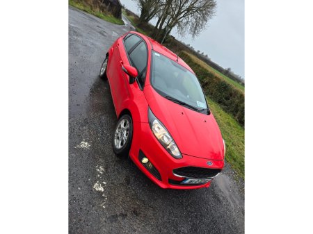 2016 Ford Fiesta - thumbnail 9