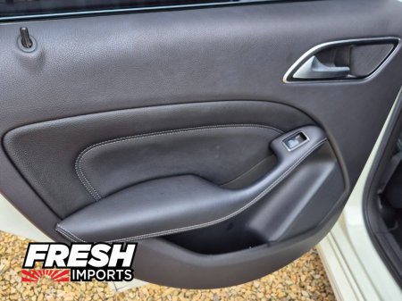 2014 Mercedes-Benz 180 *TOP SPEC MODEL* thumbnail