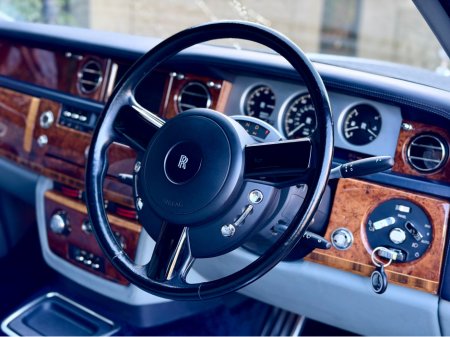 2004 Rolls-Royce Phantom AUTO thumbnail