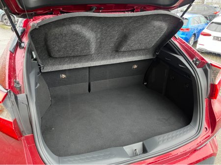 2017 Toyota C-HR SOL AUTOMATIC HYBRID 1.8 PETROL //REVERSE CAMERA//KEYLESS ENTRY//ADAPTIVE CRUISE CONTROL// €18,950 thumbnail