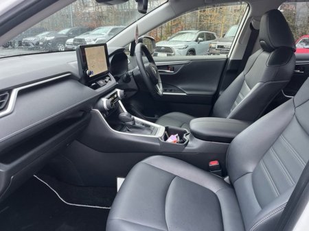 2023 Toyota Rav4 RAV4 HYBRID SOL €41,950 thumbnail