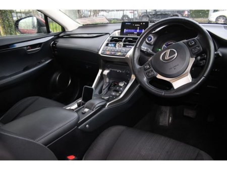 2015 Lexus NX 300 h 300H SE €19,950 thumbnail