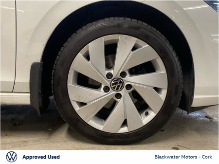 2020 Volkswagen Golf STYLE 1.5 TSI MHEV AUTOMATIC 150BHP €24,995 thumbnail