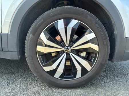 2025 Volkswagen T-Cross - thumbnail 5