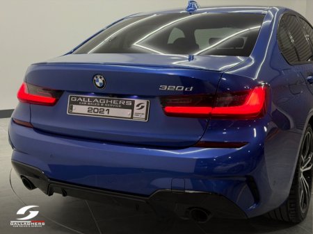 2021 BMW 3 Series - thumbnail 8