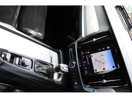 2017 Volvo S90 - thumbnail 9