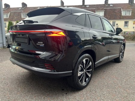 2025 MG HS - thumbnail 2